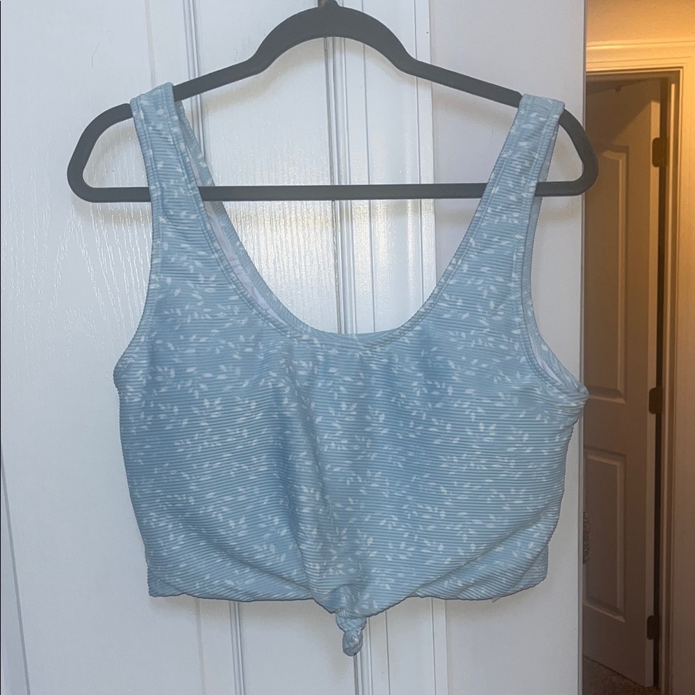 NWT Coral Reef baby blue floral swim top Size XL